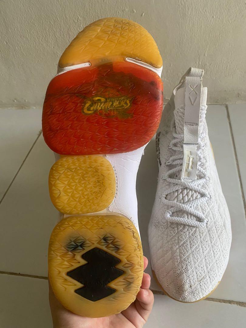 Lebron 15 off outlet white