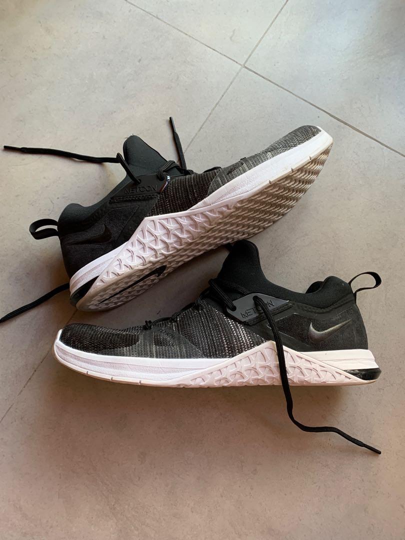 Metcon flyknits hot sale