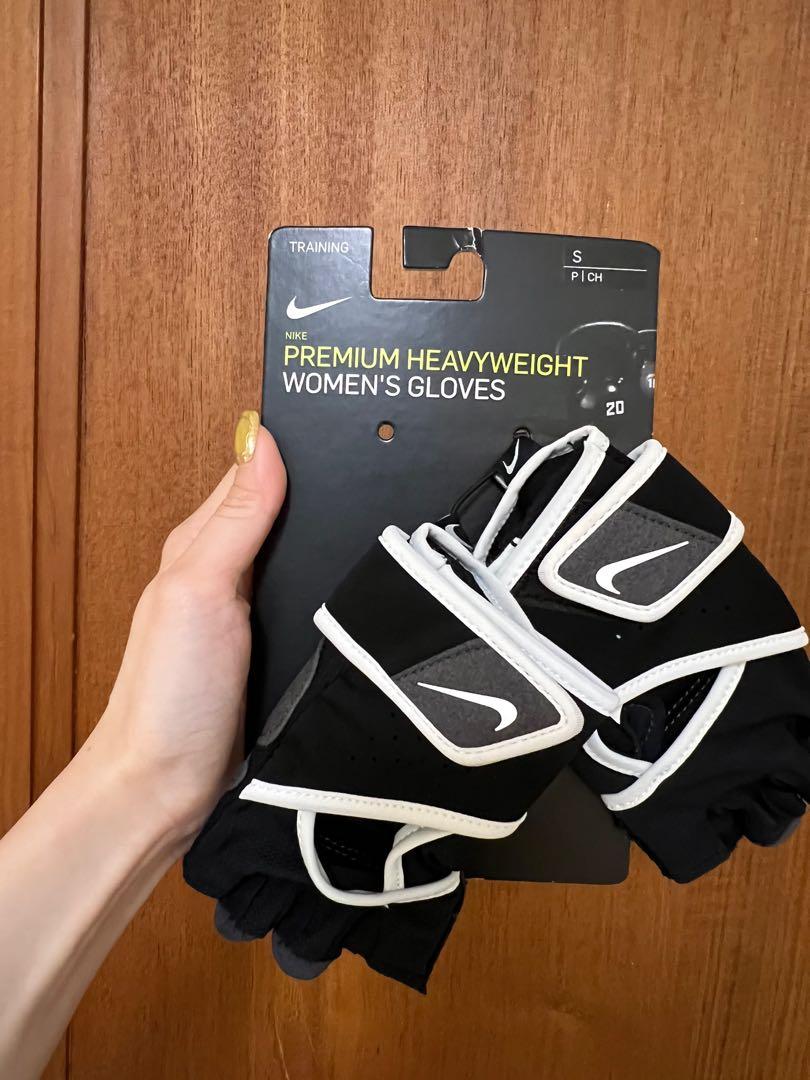 Nike premium discount heavyweight women's gloves