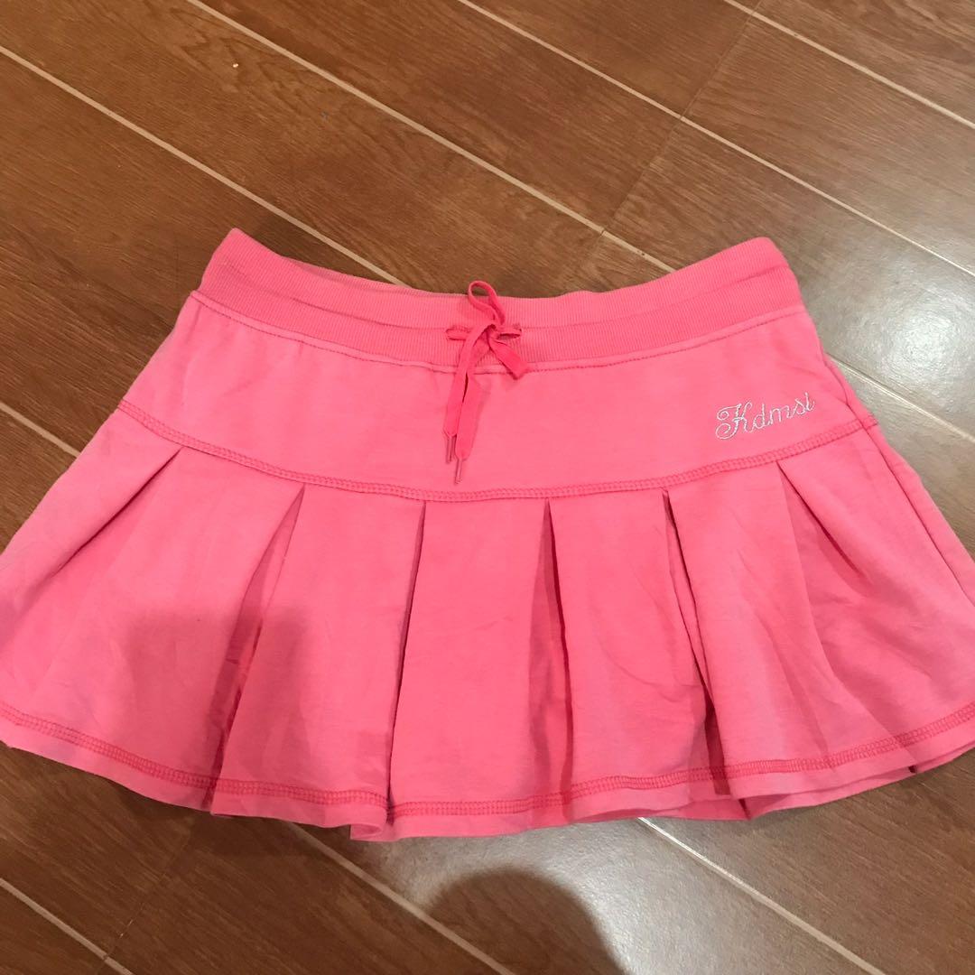 Short skirt girl meaning 2025