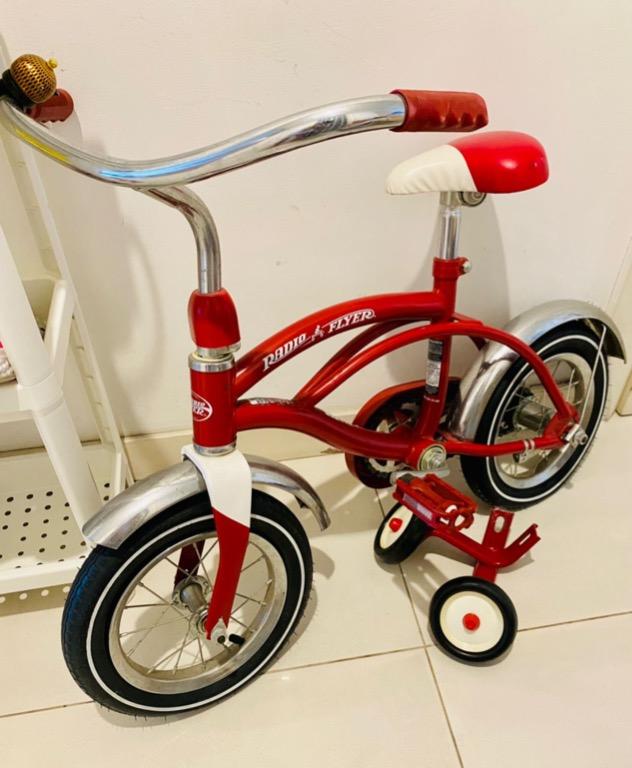 Vintage radio flyer bike 2025 with training wheels