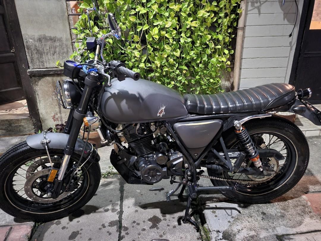 Rusi classic 250 price sales