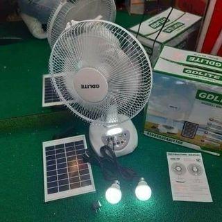 Solar power emergency electric fan with 2 bulb