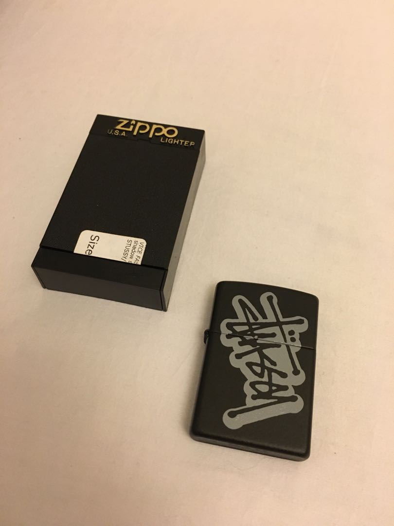 Stussy x Zippo, 名牌, 飾物及配件- Carousell