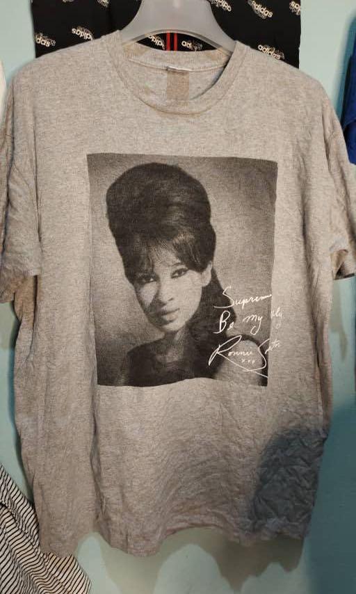 Supreme ronnie store spector tee