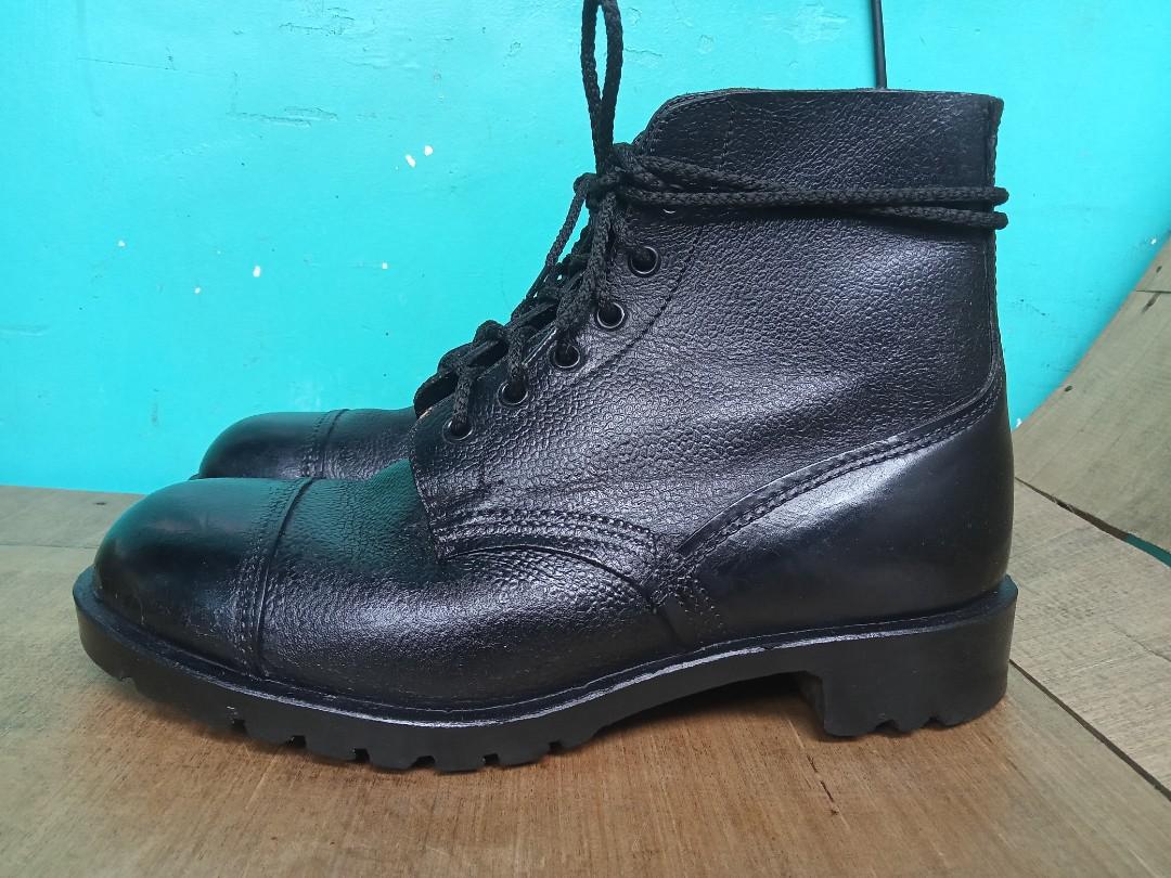 T&H bros vintage service boots, Men's Fashion, Footwear, Boots on