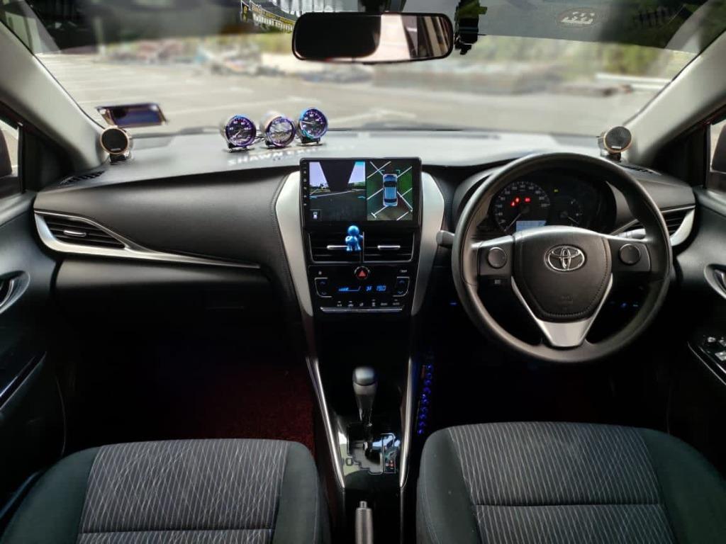 Yaris sales e spec
