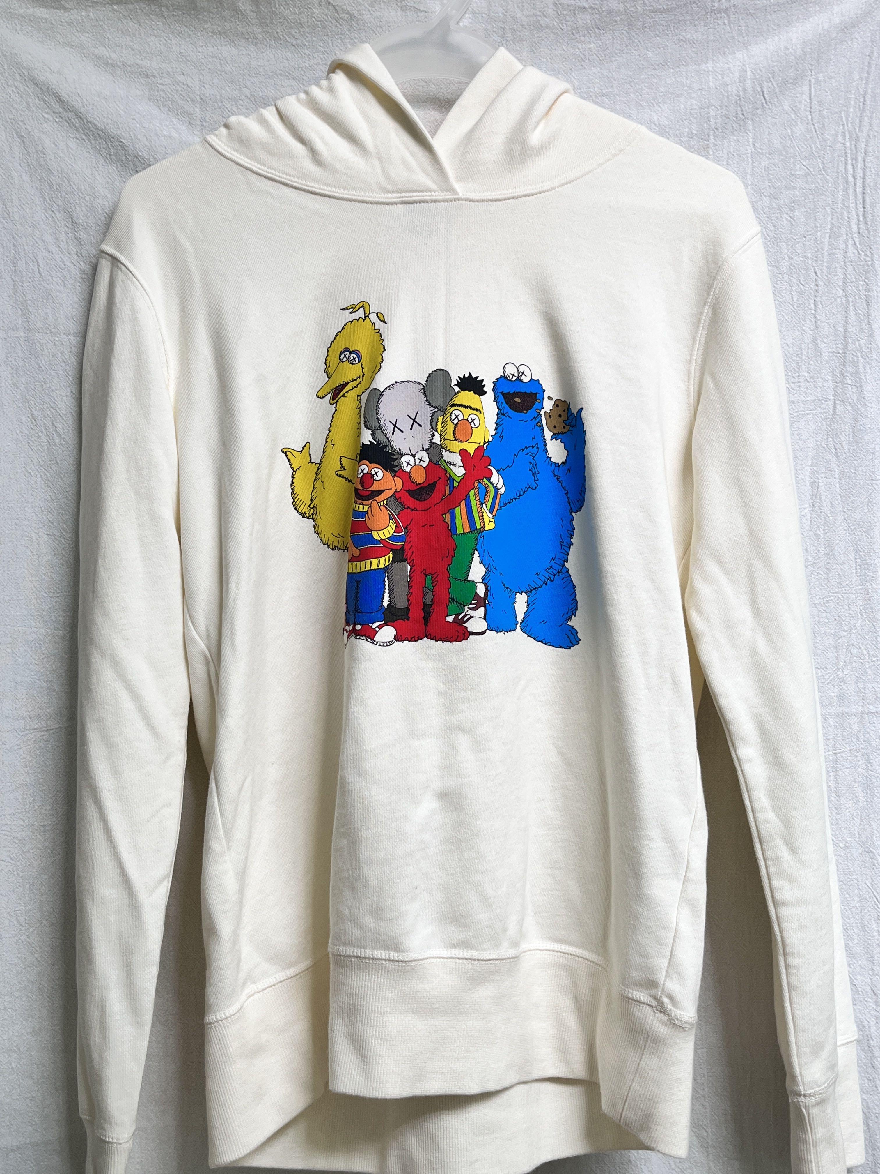 Kaws uniqlo hoodie new arrivals