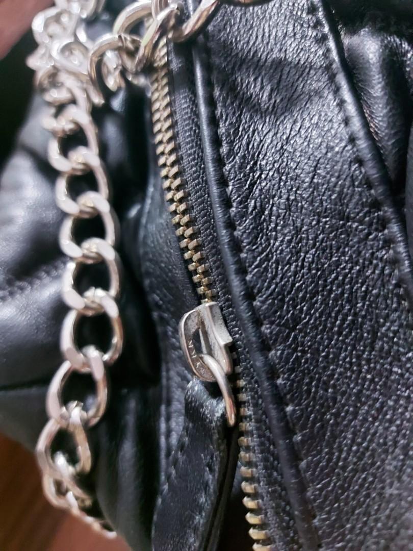 Vintage Chanel 5 quilted ykk zipper