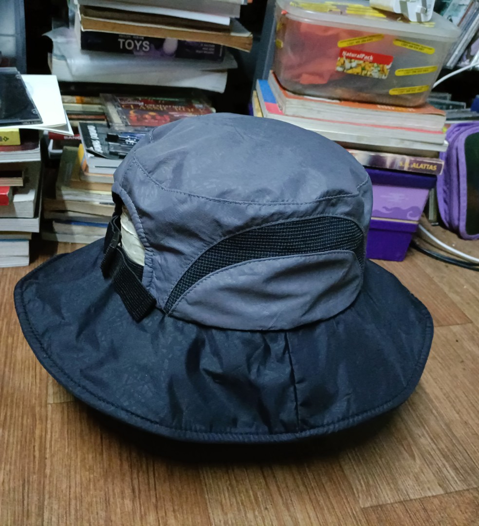 Vintage Slazenger bucket Hat.. Material 