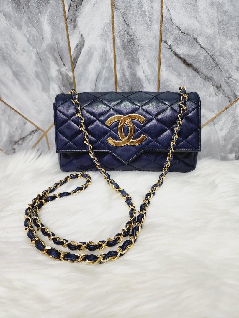 its so freaking cute 🥰, Chanel Bag