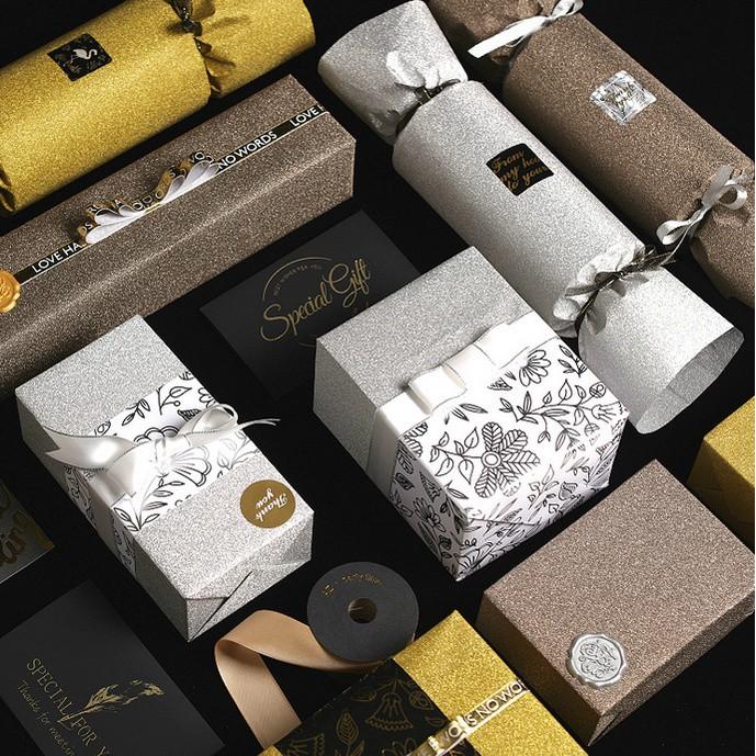 5pcs Glitters Coated Gift Wrapper (Category: Craft Supplies & Tools) located in Malabon City. Submitted by heyitskhen (Listing ID 1169254432, Image 1). Description: Size: 70*50cm Thickness: 100g Material: coated paper , no glue on the back colors: gold silver chestnut champagne.