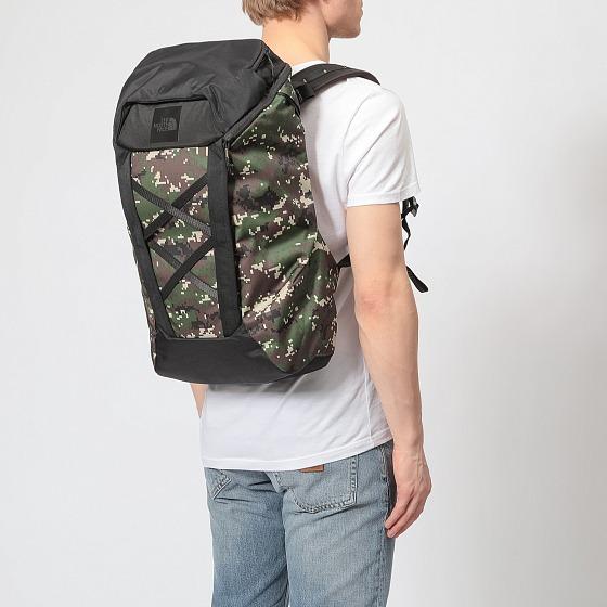 North face instigator 28l top