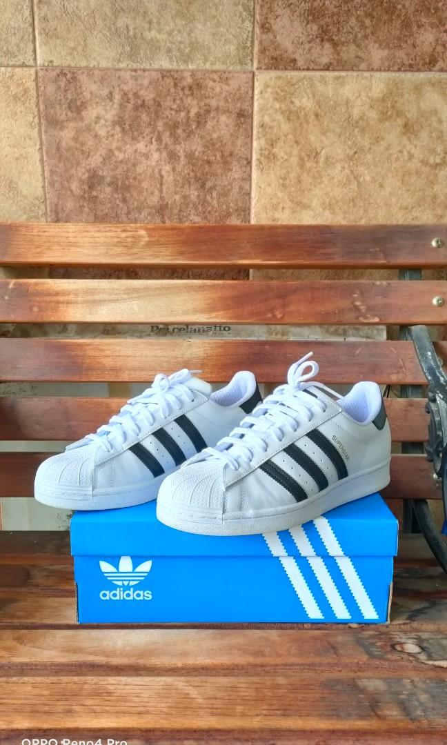 Adidas superstar cheap authentic feet