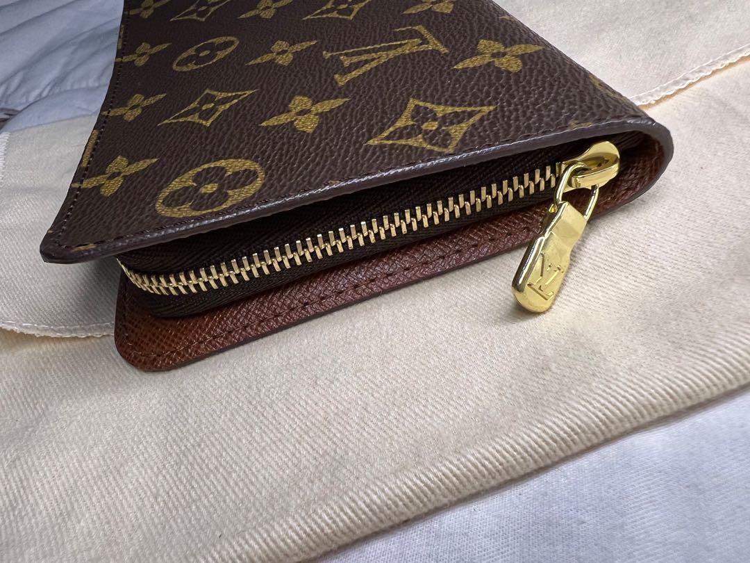 Louis Vuitton Pre-loved LOUIS VUITTON Ludlow monogram card case coin purse  PVC leather Brown 2023, Buy Louis Vuitton Online