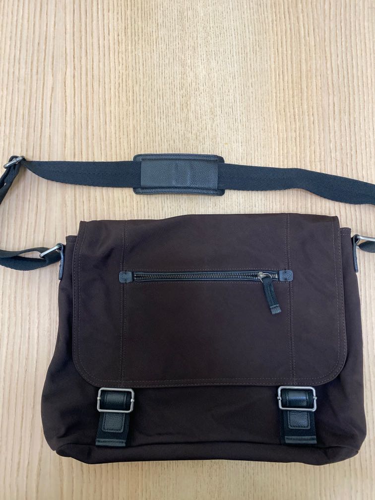 Banana republic messenger bag on sale