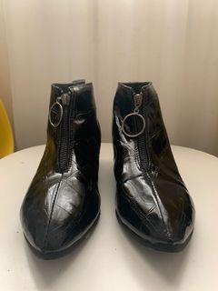 Black Boots