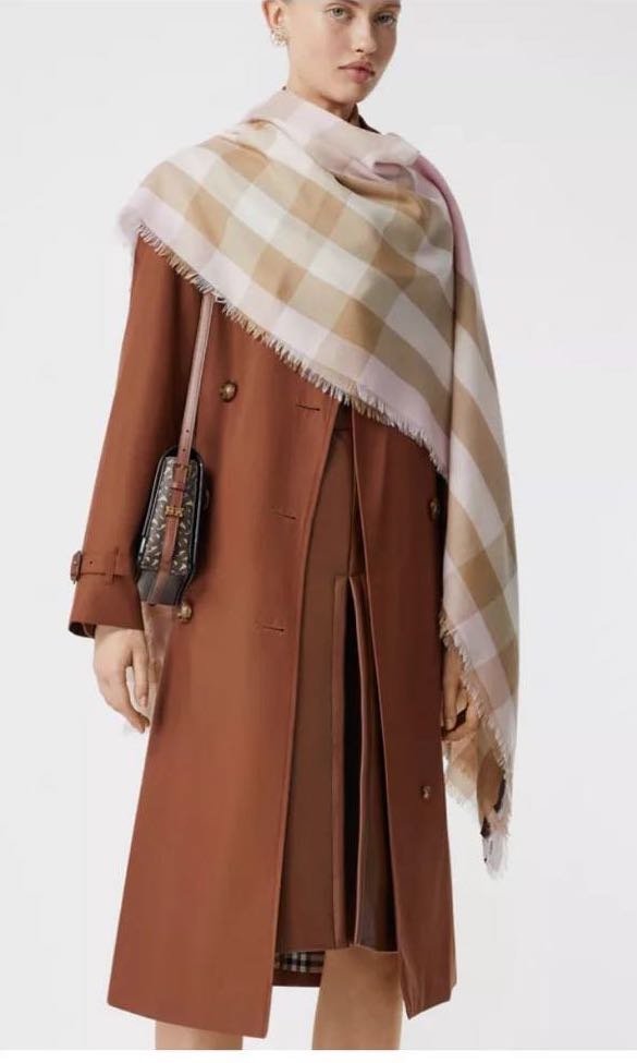 Burberry lightweight checkered cashmere scarf