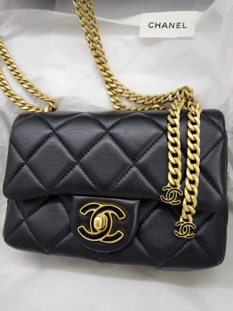 CHANEL Lambskin Enamel Quilted Mini Pending CC Square Flap Black 1319425