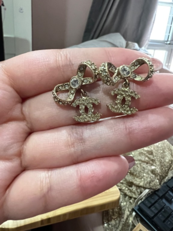 Chanel shop bow earrings