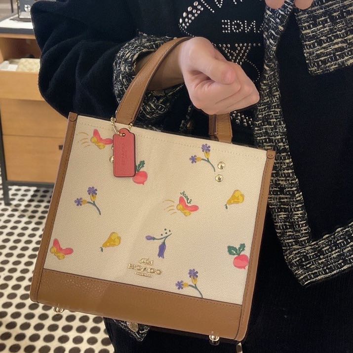 Coach Garden Embroidery Tote Bag, Women's Fashion, Bags & Wallets, Tote