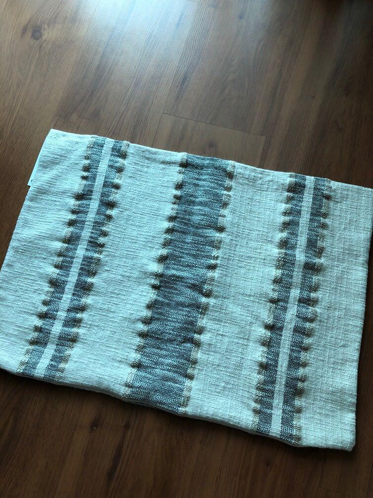 H&m new arrivals cushion insert