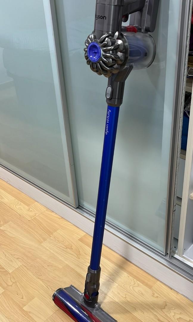 Dyson V6 Fluffy Handheld Vacuum Cleaner, TV & Home Appliances, Vacuum