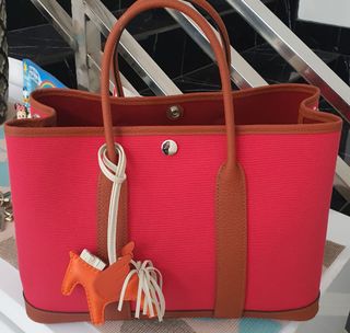(Kategori: ) berada di . Dikirim oleh kiano_shoes (ID iklan 1169310711, Gambar 1). Deskripsi: .