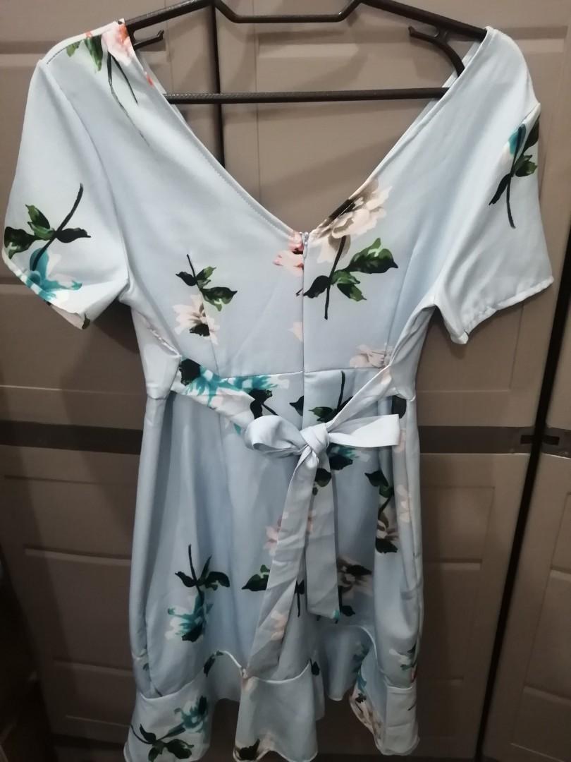 floral dress (Category: Dresses) located in Taguig. Submitted by joyck (Listing ID 1169328195, Image 2). Description: NEW laba at sukat lng di pla kasya bought from Market2 S to slim L.