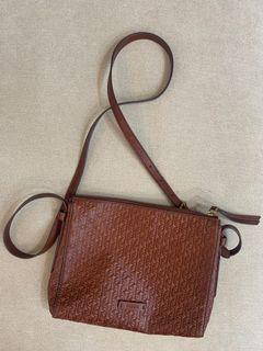 Fossil cross body