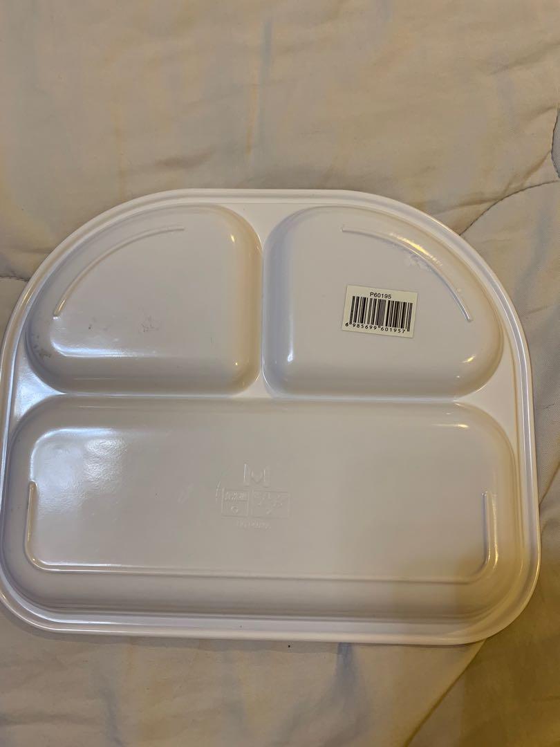 Hello Kitty Plate (Category: Weaning & Toddler Feeding) located in Malabon City. Submitted by kidsmnl (Listing ID 1169411760, Image 2). Description: RFS-Decluttering Original Taiwan Hello Kitty Plate.