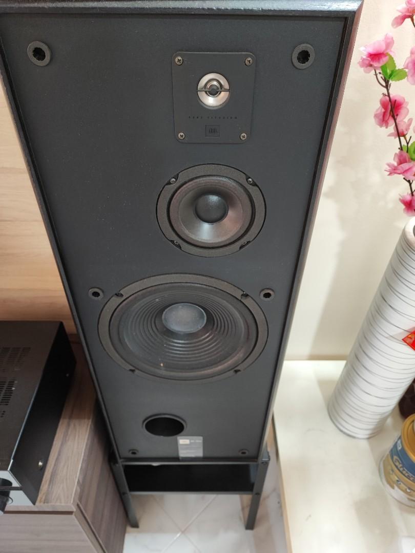 JBL 4800 floor standing speakers