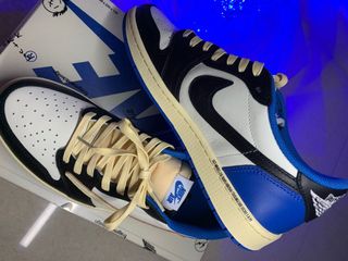 （分類：）位於 。 由 ansonchan1102 提交（商品編號 1169427856，圖片 1）。簡介： 。