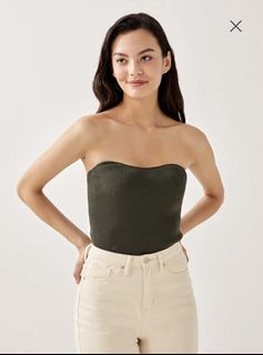 (Category: ) located in . Submitted by finless_closet (Listing ID 1169332554, Image 1). Description: .