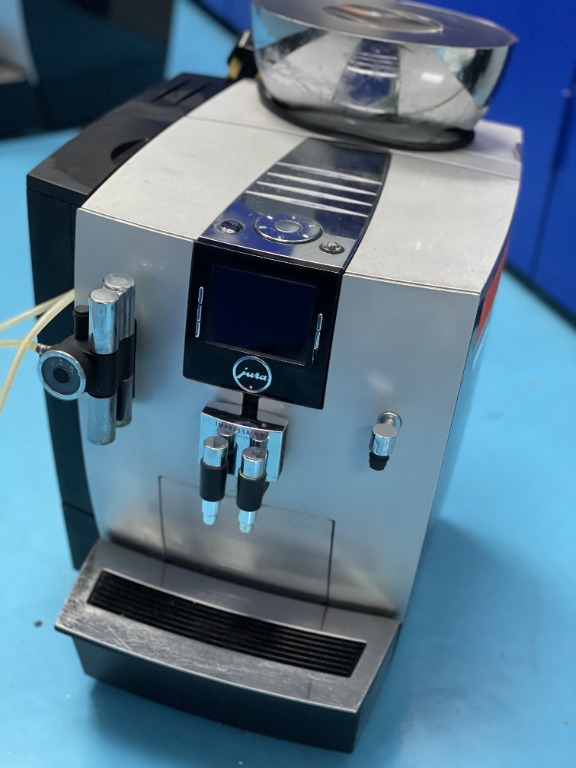 JURA automatic coffee machine XJ9 (used) for commercial / home use, TV