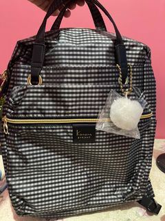 (Category: ) located in . Submitted by JAPANBAGS05 (Listing ID 1169304331, Image 1). Description: .