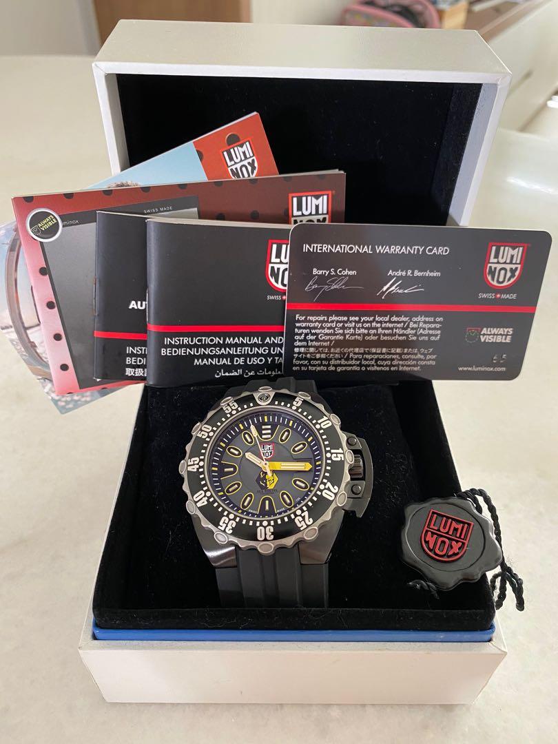 Luminox 1525 top