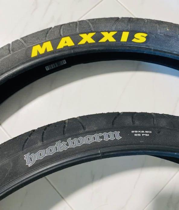 Maxxis hookworm 29x2.5 tire