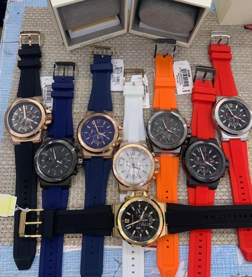 Michael kors watch rubber strap, Men's Fashion, Watches & Accessories,  Watches on Carousell