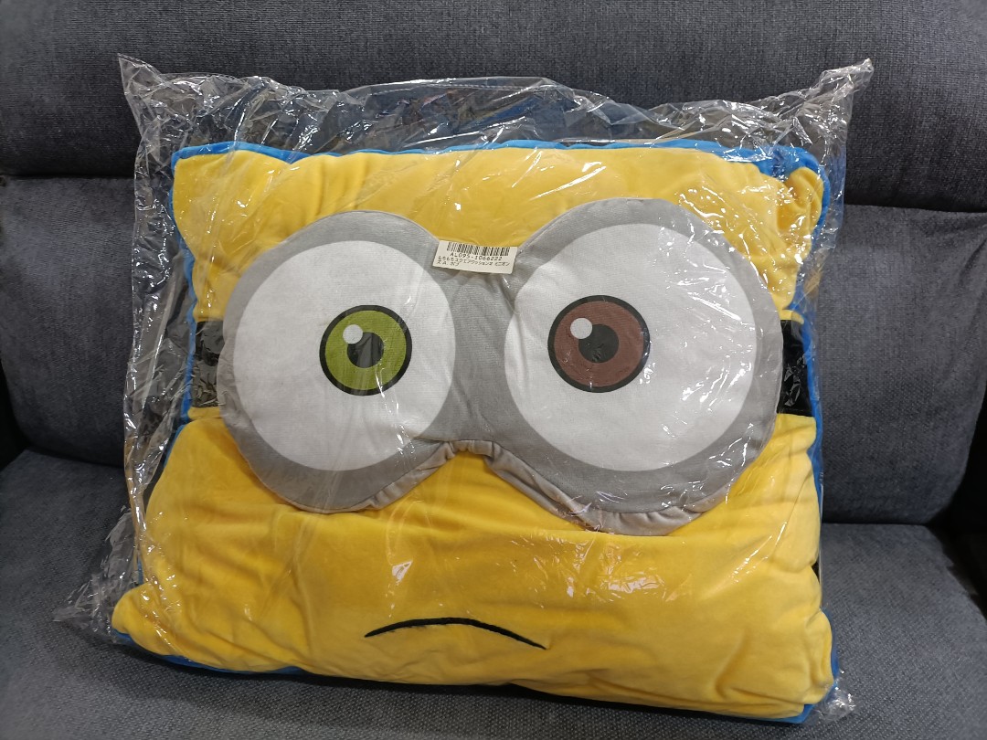 Minion plush cushion (Square), Hobbies & Toys, Toys & Games on Carousell