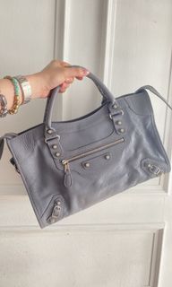 (Category: ) located in . Submitted by joyousb (Listing ID 1169287486, Image 1). Description: .