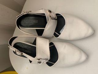 NAKEDSOL White Shoes