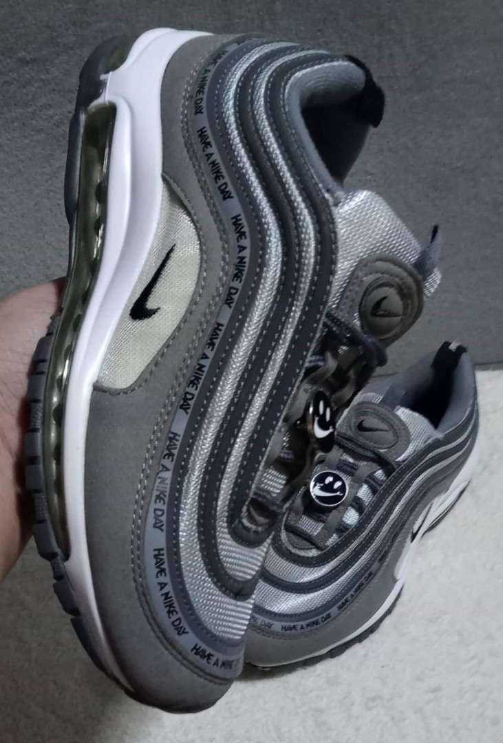 Nike have a nice day deals 97