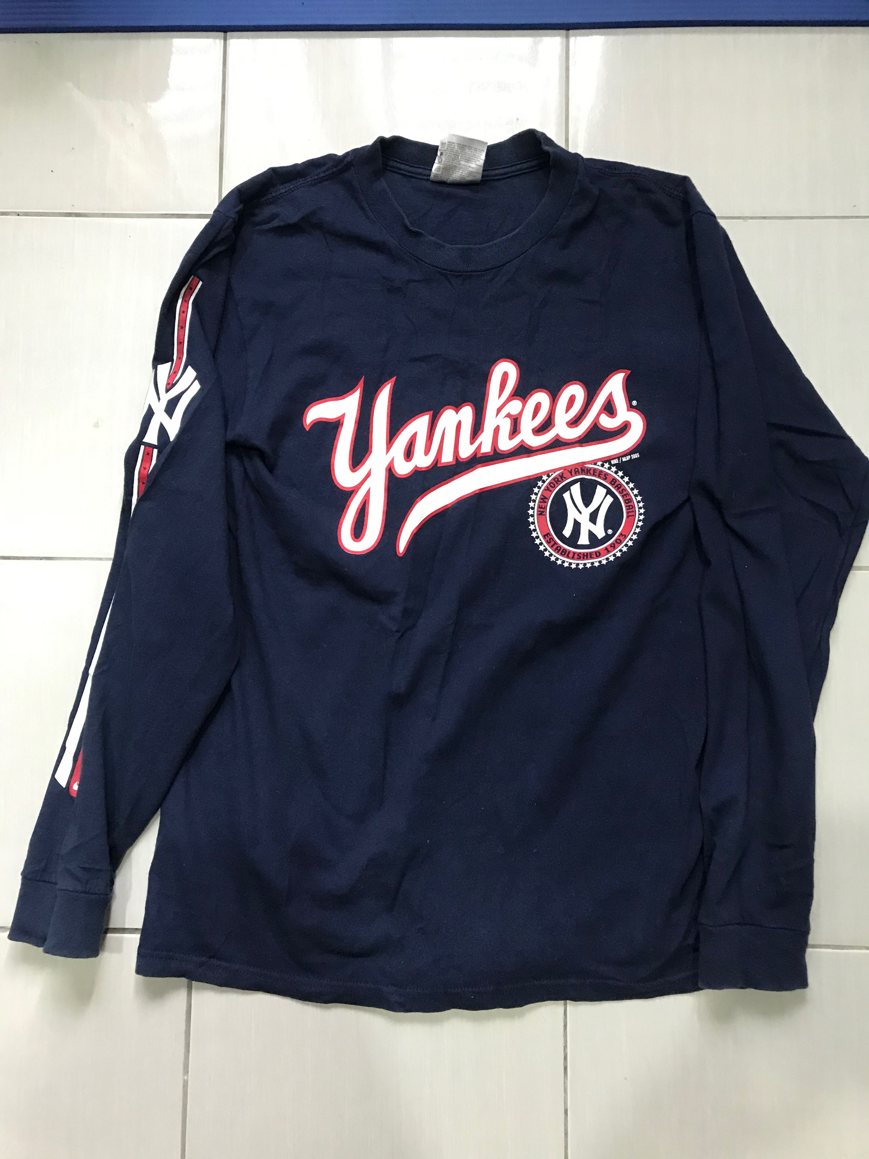 Nike yankees long deals sleeve shirt
