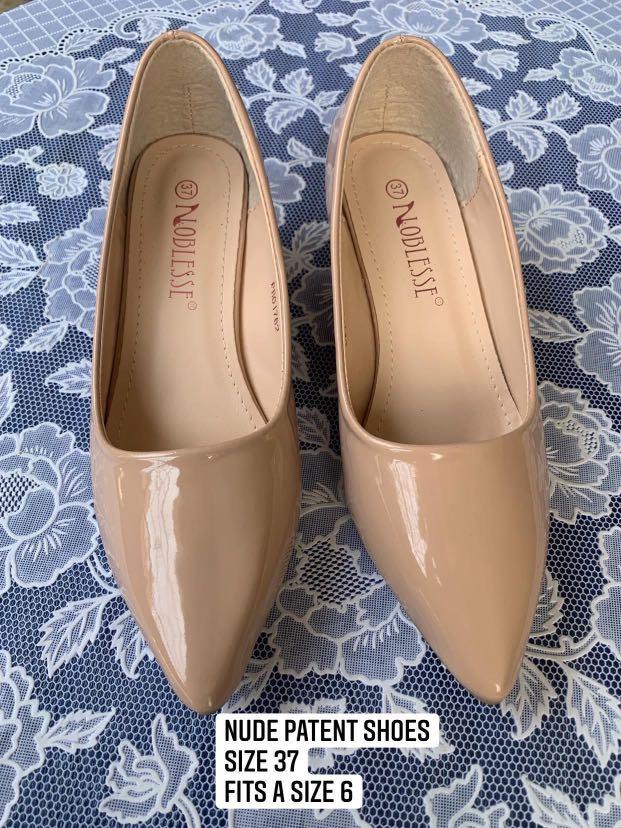 Nude pointes office shoes (Category: Heels) located in Cainta. Submitted by futurequeensh_jm (Listing ID 1169261749, Image 1). Description: Size 37 Fits a size 6 Patent material Super nice .