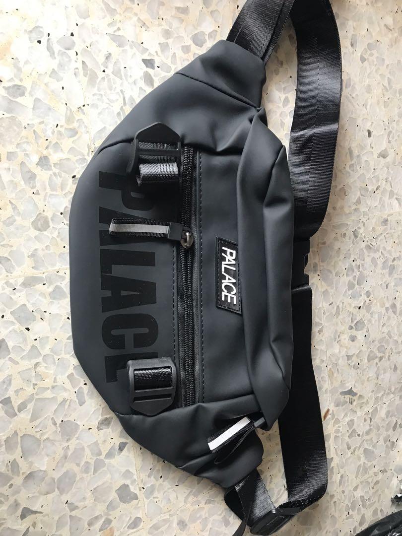 Palace chest discount bag