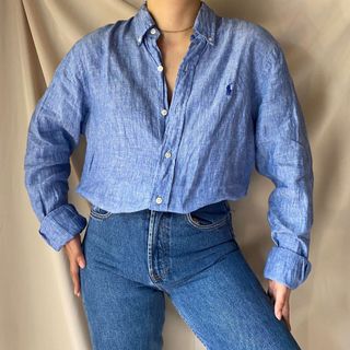 (Category: ) located in . Submitted by bees.outfits (Listing ID 1169284538, Image 1). Description: .