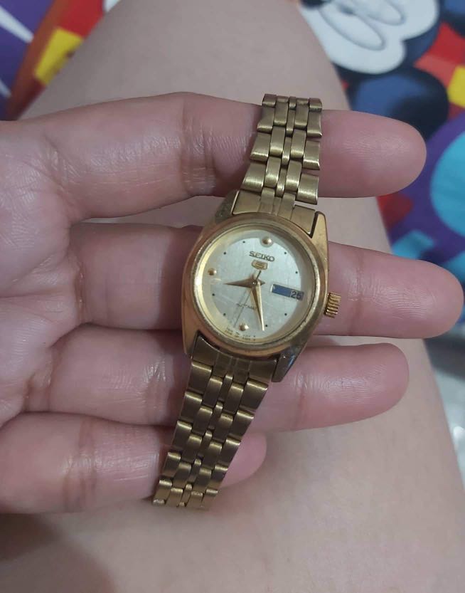 seiko 5 classic women's watch, Women's Fashion, Watches & Accessories,  Watches on Carousell