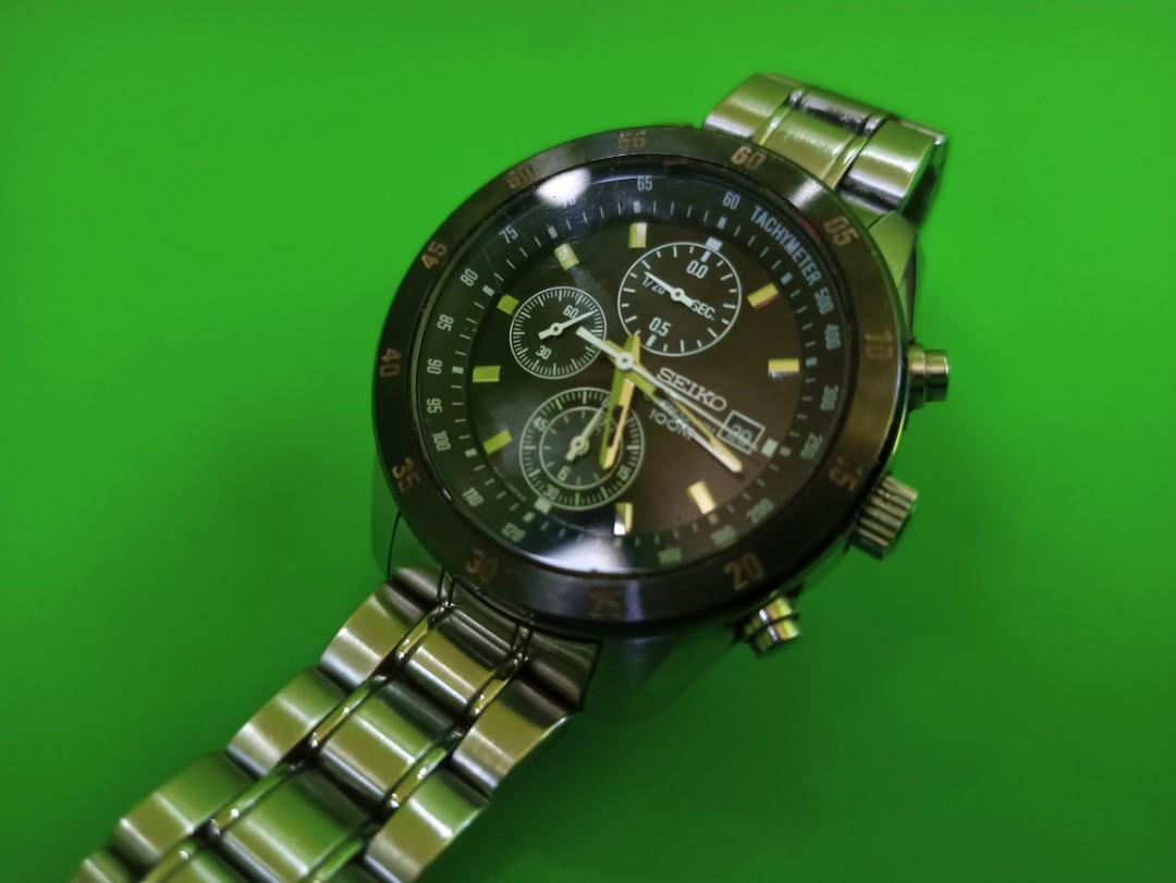 SEIKO 7T92 0LV0 BLACL DIAL CHRONOGRAPH, Men's Fashion, Watches &  Accessories, Watches on Carousell