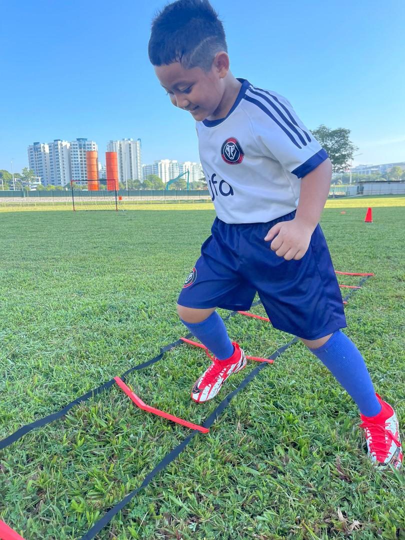 Soccer 1 on 1 training, Lifestyle Services, Others on Carousell